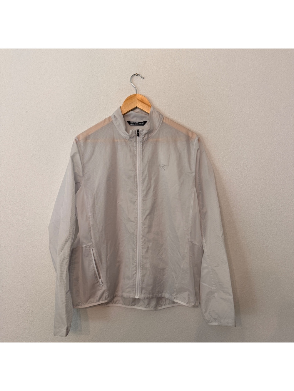 Arc'teryx Womens Ultra Lightweight Sheer Ripstop Windshell Jacket White L